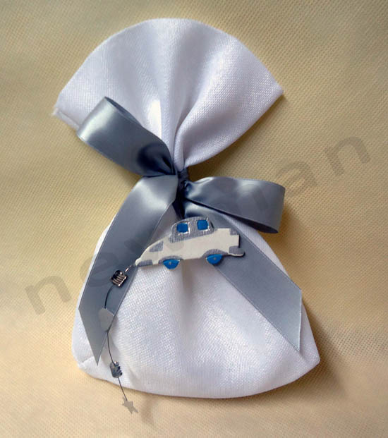 Μπομπονιέρα αυτοκινητάκι! DSC00519 220202 pougki 095121 kordela 2300975 autokinito copy
