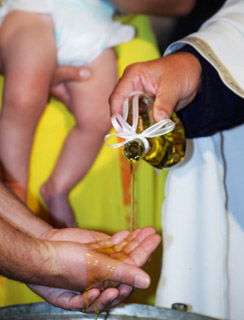 Τι συμβολίζει το Λάδι στη Βάπτιση;