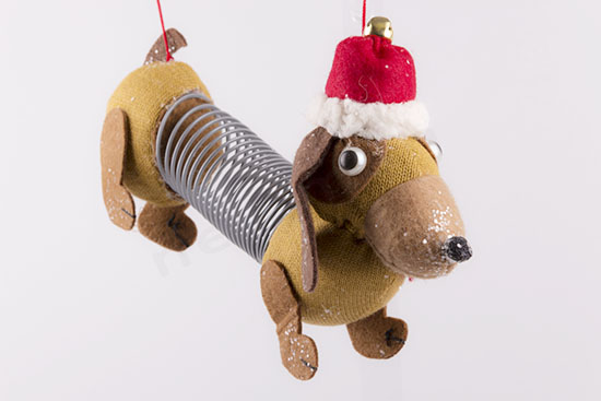380190 Σκυλάκι με ελατήριο κρεμαστό στολίδι Χριστουγέννων