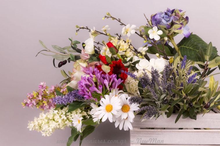 Διακοσμητικά άνθη, λουλούδια και κλαδιά
