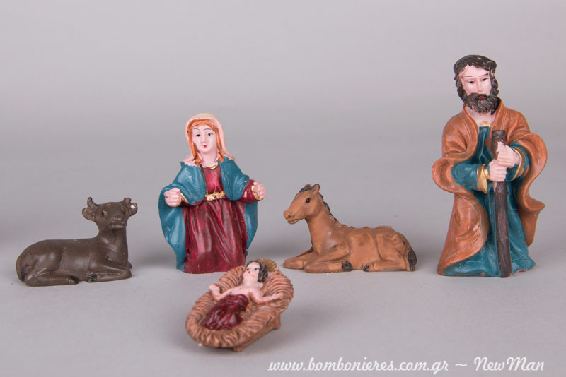 Φιγούρες για να δημιουργήσετε την δική σας ξεχωριστή χριστουγεννιάτικη Φάτνη: Παναγία, Ιωσήφ, μικρός Χριστός στο παχνί του και ζωάκια.
