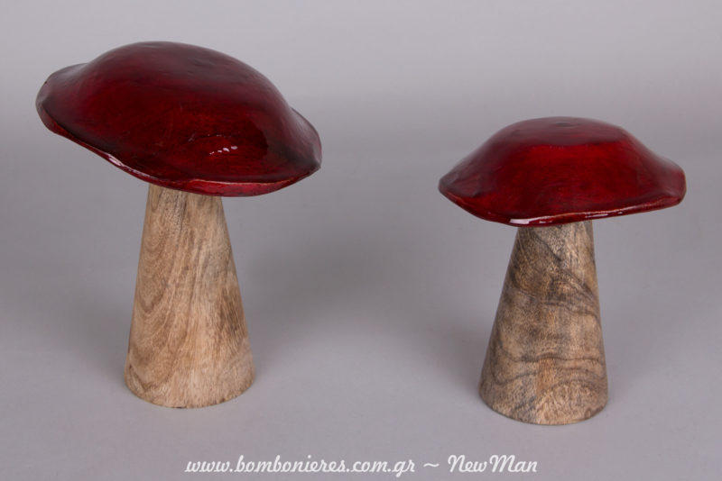 Ξύλινα κόκκινα μανιτάρια λάκα (φ. 13 x 17cm & φ. 13 x 20cm) για τον μπουφέ γλυκών, το τραπέζι ευχών ή ως centerpiece στο τραπέζι της δεξίωσης.