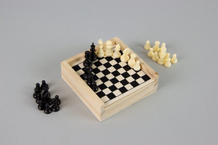 wooden-board-games-skaki-bombonieres-newman-7788